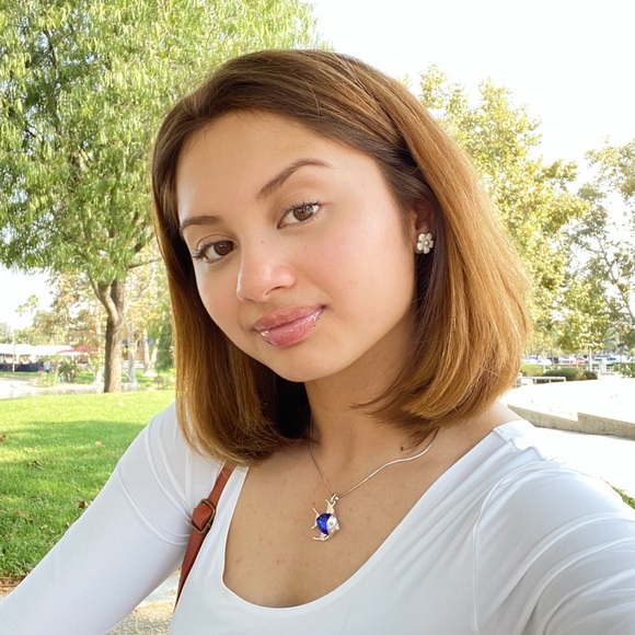 Meet your Posher, Elixie - Picture 3 of 3